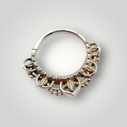 Awaken in 14kt White Gold (Seam)