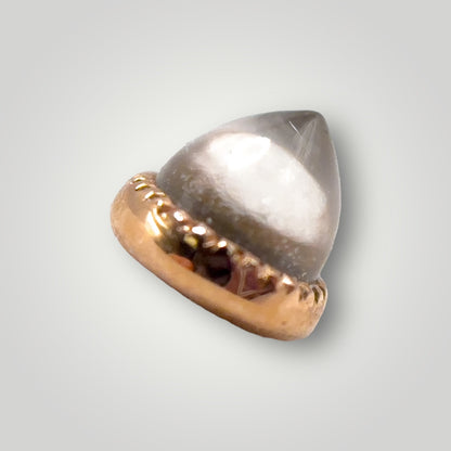 Auris bullet cabochon quartz in rose gold