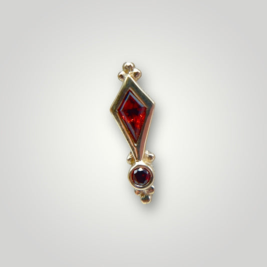 Kite with Garnet in 14kt Yellow Gold (Threaded)